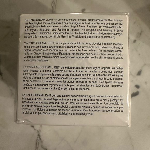 Dr. Barbara Sturm Face Cream Light - Picture 3 of 3